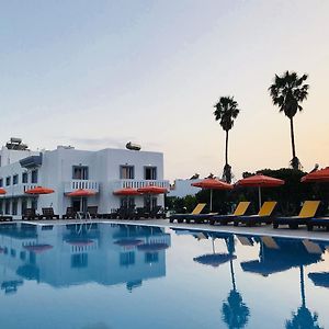 Athina Apartments And Bungalows